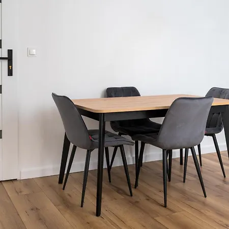 Ochota Comfort By Bookinghost *